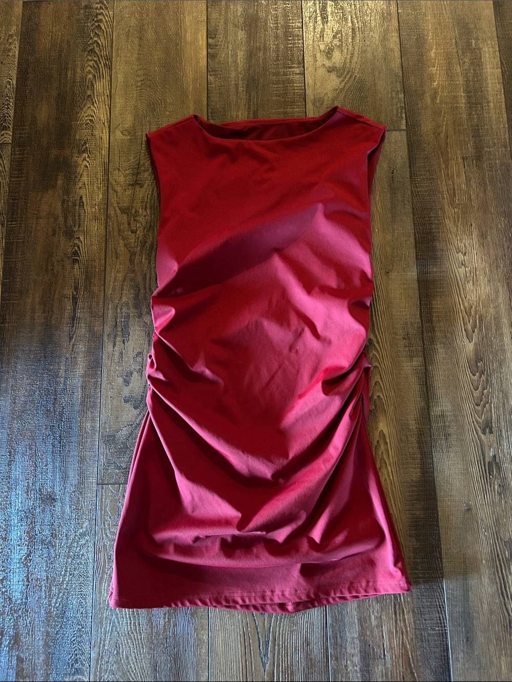 Women's Red Sleeveless Ruched Sheath Dress